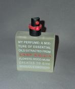 Mooie parfum mini -  Krizia eazy, Ophalen of Verzenden, Zo goed als nieuw, Miniatuur, Gevuld