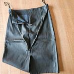 2 stuks- Leren rokjes maat L, Ophalen