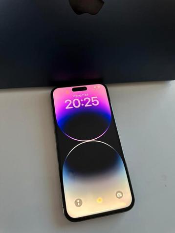 Iphone 14 Pro Max paars 256gb (schade) lees beschrijving beschikbaar voor biedingen