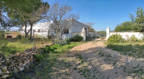 Landhuis in spanje met 3 hectare ., Huizen en Kamers, Buitenland, Spanje