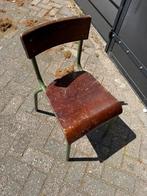 Leuk ouderwets vintage kinderstoeltje, Ophalen