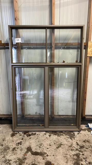 (33) Nieuw aluminium raamkozijn draai kiep incl glas  beschikbaar voor biedingen