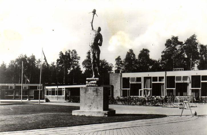 Vakantie-centrum Ginkelduin [A.N.M.B.] Leersum - 1968 gelope, Verzamelen, Ansichtkaarten | Nederland, Gelopen, Noord-Brabant, Voor 1920