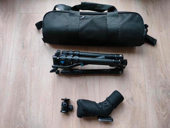 Telescoop 9-27x56 met carbon statief, Audio, Tv en Foto, Optische apparatuur | Telescopen, Zo goed als nieuw, Lenzentelescoop (refractor)
