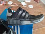 Adidas NMD R1 V2, Adidas, Hardloopschoenen, Nieuw, Ophalen of Verzenden