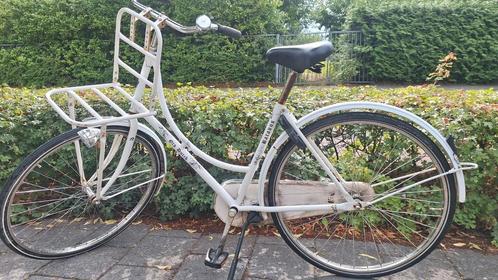 Witte Batavus omafiets / stationsfiets met transportrek, Fietsen en Brommers, Fietsen | Dames | Omafietsen, Gebruikt, Ophalen