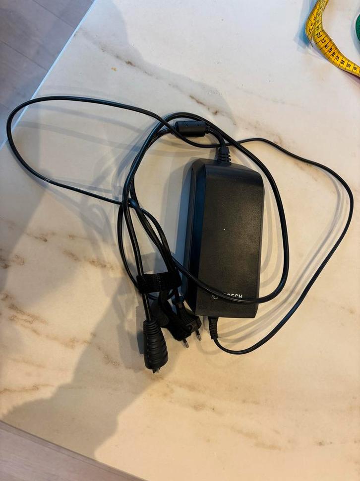 Bosch E-Bike Acculader BCS220, Fietsen en Brommers, Fietsaccessoires | Fietsaccu's, Gebruikt, Ophalen