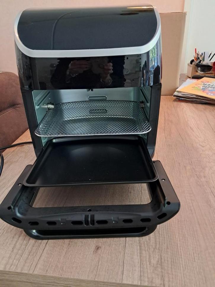 Mooi ruime en nog zo goed als nieuwe airfryer, Witgoed en Apparatuur, Airfryers, Zo goed als nieuw, Airfryer, Ophalen of Verzenden