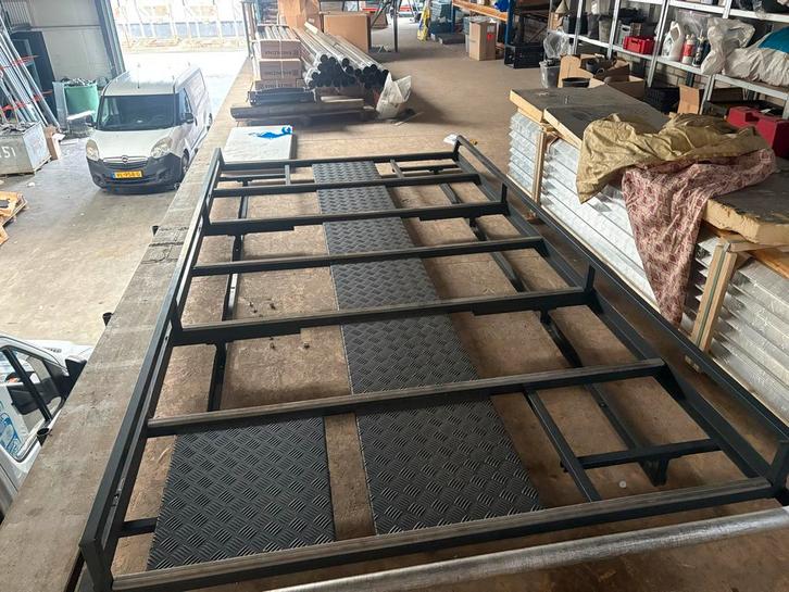 Imperiaal Mercedes Sprinter L2 met Roller & Treeplank, Auto diversen, Dakdragers, Gebruikt, Ophalen of Verzenden