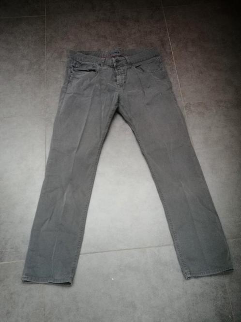 Mac jeans dunne broek maat 33 stretch Arne Pipe grijs, Kleding | Heren, Broeken en Pantalons, Zo goed als nieuw, Maat 48/50 (M)