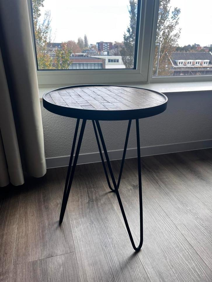 Bijzettafel WOOD, Huis en Inrichting, Tafels | Bijzettafels, Zo goed als nieuw, Rond, Minder dan 55 cm, Ophalen