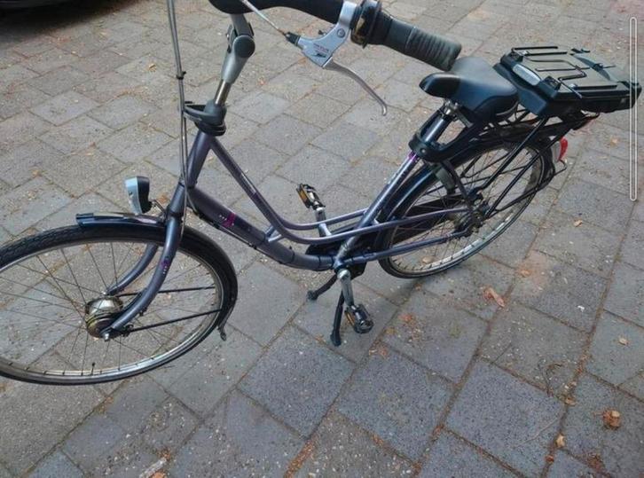 MOEDERFİETS, Fietsen en Brommers, Fietsen | Dames | Omafietsen, Zo goed als nieuw, Ophalen