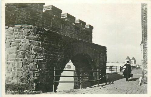 (701-193-047) Maastricht Waterpoortje, Verzamelen, Ansichtkaarten | Nederland, Limburg, Verzenden