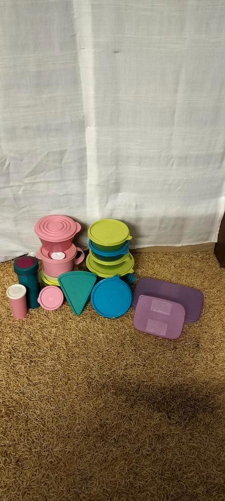 Tupperware Set - Diverse Kleuren, Huis en Inrichting, Keuken | Tupperware, Gebruikt, Bak of Kom, Blauw, Geel, Groen, Wit, Paars