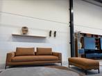 Nieuw Design on Stock Aikon Lounge Bank 4 zits Milton Rust, Huis en Inrichting, Banken | Bankstellen, 100 tot 125 cm, Ophalen of Verzenden