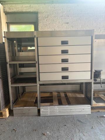 ALUCA (2451) L150 B42 H135 €799 beschikbaar voor biedingen