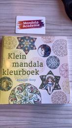 Klein mandala kleurboek - Hanneke Koop, Hobby en Vrije tijd, Ophalen of Verzenden, Zo goed als nieuw, Papier, Schets- of Tekenboek