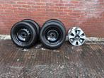 Michelin winterbanden met velg en wieldoppen, Ophalen, Gebruikt, 15 inch, Banden en Velgen