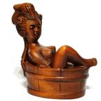 Boxwood Netsuke van Geisha in een kuip Japan, Antiek en Kunst, Verzenden