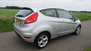 Ford Fiesta 1.3 Titanium 60kw [ topstaat Airco 2009 Super Ui beschikbaar voor biedingen