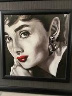 Audrey Hepburn Portret - Iconische Elegantie, Antiek en Kunst, Ophalen of Verzenden