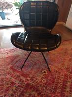 Twee Zuiver stoelen, waarvan één licht beschadigd, Ophalen, Gebruikt, Twee, Zwart