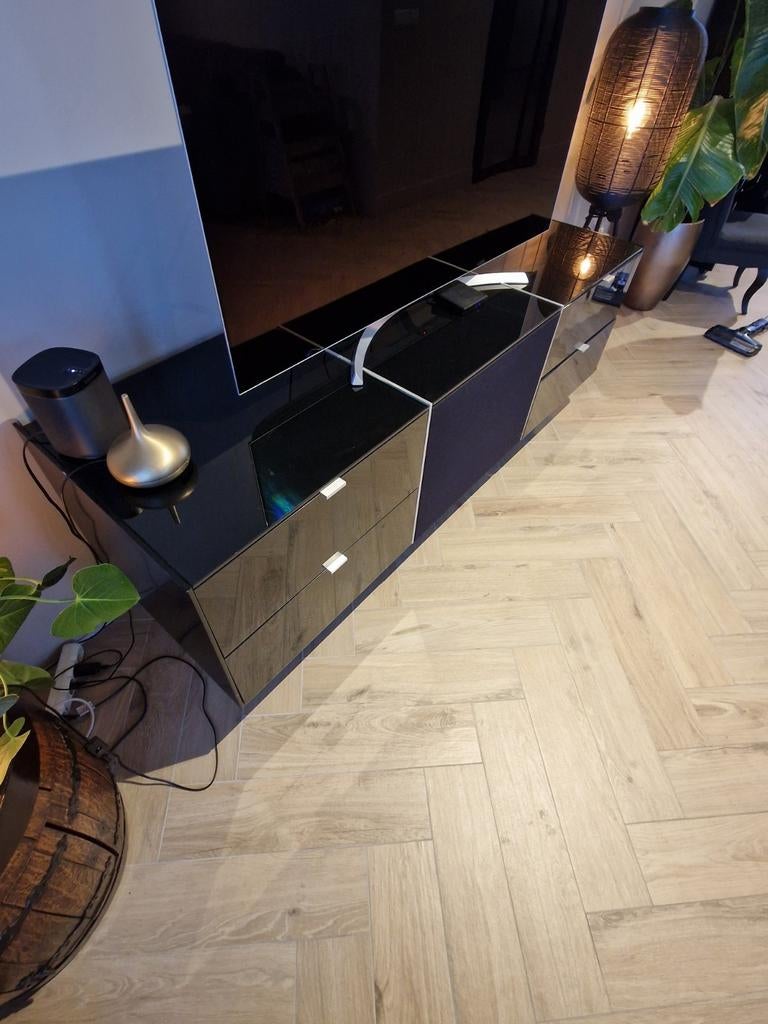 Hoogglans Zwart Zwevend TV Meubel, Huis en Inrichting, Kasten | Televisiemeubels, Overige materialen, Gebruikt, 150 tot 200 cm