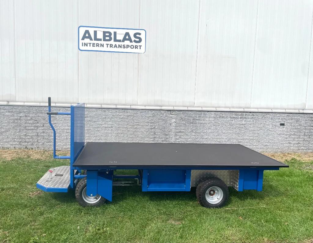 Diversen A4 electrische transportwagen nieuw! (bj 2025), Zakelijke goederen, Machines en Bouw | Heftrucks en Intern transport