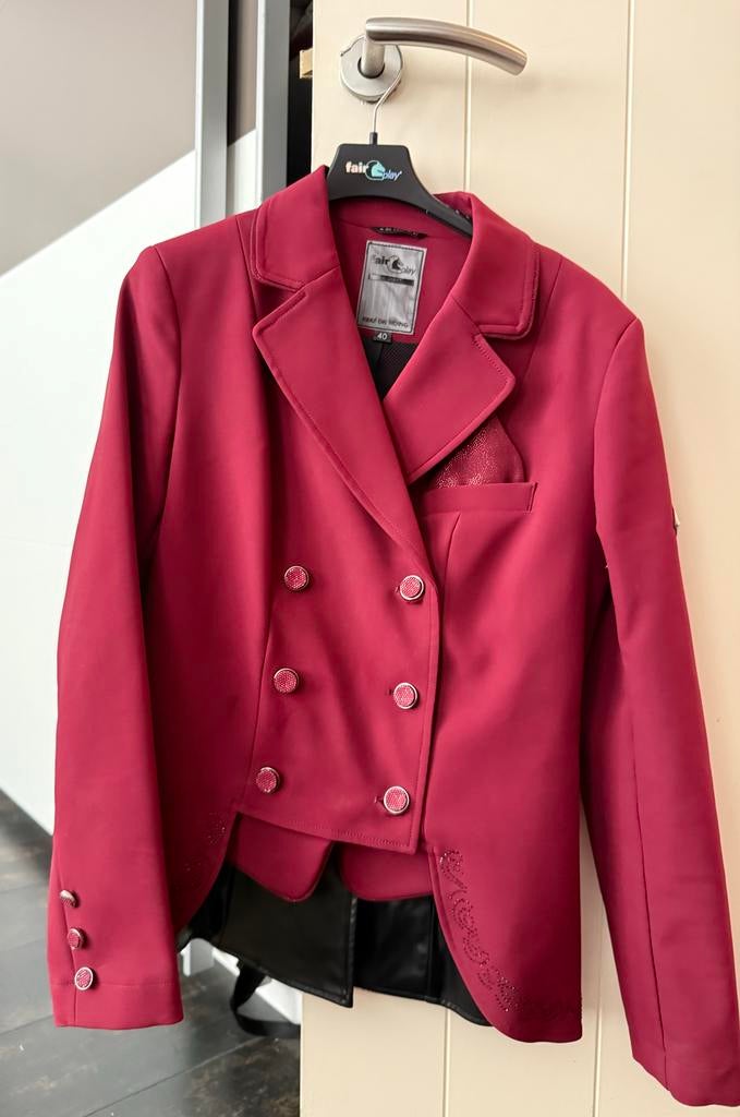 Fairplay Lexim Chic Wedstrijdjasje 40 Bordeaux Rood, Dieren en Toebehoren, Paardrijkleding, Ophalen of Verzenden, Zo goed als nieuw