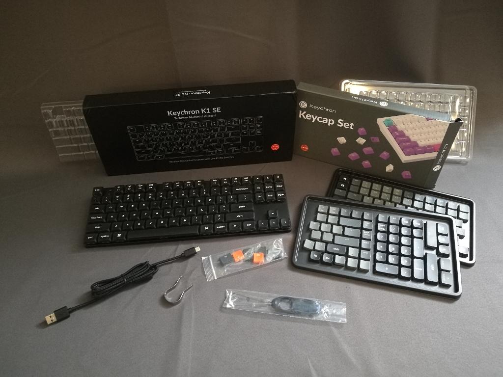 Keychron K1 SE Plat Mechanisch Toetsenbord Met PBT Keycaps, Computers en Software, Toetsenborden, Keychron, Ophalen of Verzenden