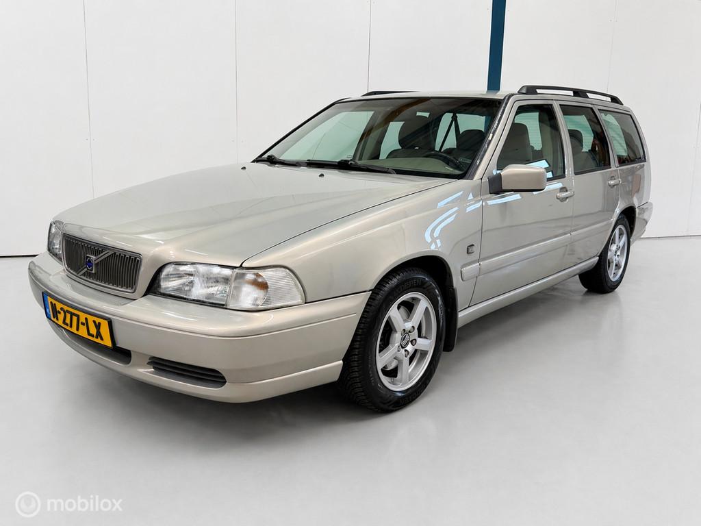 Volvo V70 2.4 AUTOMAAT / LPG G3, Auto's, Gebruikt, Skiluik, 2435 cc, 1600 kg