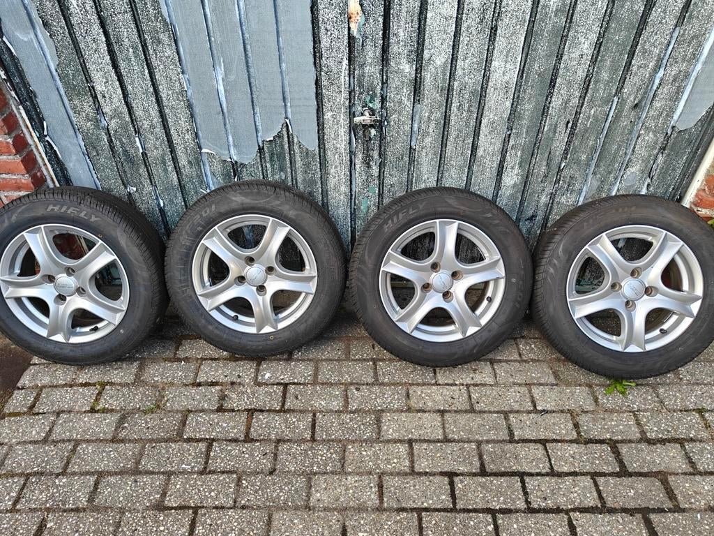 Anzio velgen met zomerbanden 185/65 R15, 15 inch, Banden en Velgen, Personenwagen, Zomerbanden