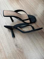 Zwarte hakken, Schoenen met lage hakken, Zwart, Ophalen of Verzenden, Zo goed als nieuw