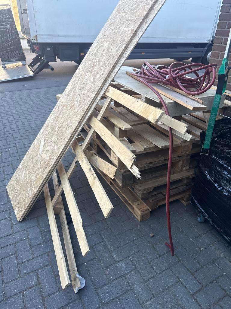 Gratis wegwerp pallets en hout op te halen, Doe-het-zelf en Verbouw, Hout en Planken, Ophalen
