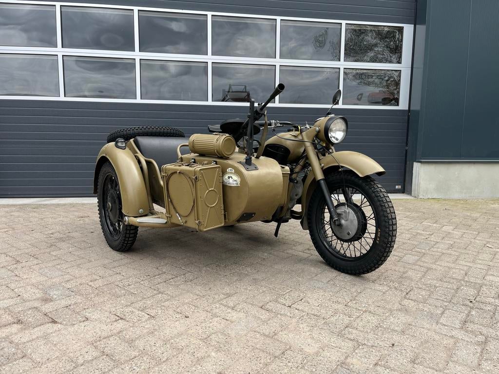 Dnepr K750 met zijspan - Klassieke Sovjet Motorfiets, Motoren, 750 cc, Cardan-aandrijving, 2 cilinders, Motorrijbewijs A