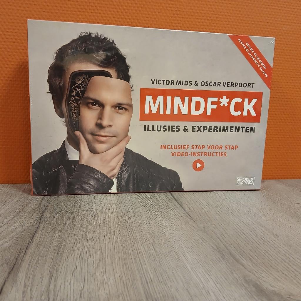 mindfuck, Vijf spelers of meer, Ophalen of Verzenden, Nieuw, Smoke & mirrors