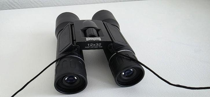 Bushnell Powerview 12x32 compact verrekijker, Audio, Tv en Foto, Optische apparatuur | Verrekijkers, Zo goed als nieuw, Dakkant (recht)