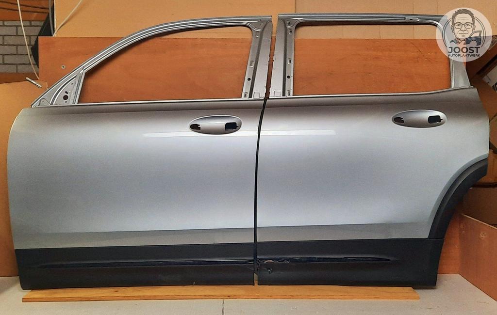 Portier deur linksachter Mercedes GLB X247 vanaf 2019, Ophalen, Gebruikt, Deur, Links