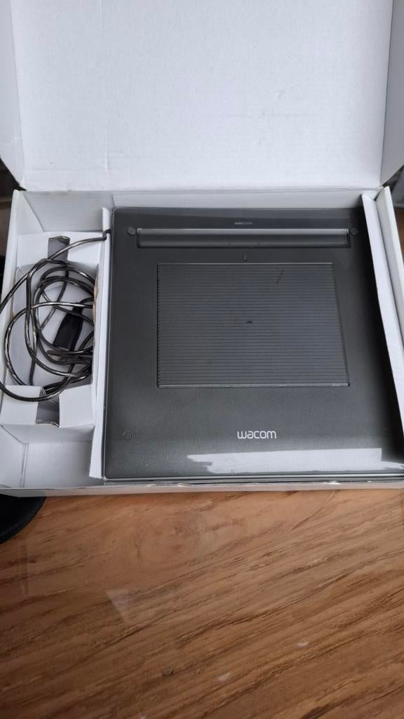 Wacom Pen Tablet met Corel Painter Essentials 3, Computers en Software, Tekentablets, Ophalen of Verzenden, Zo goed als nieuw