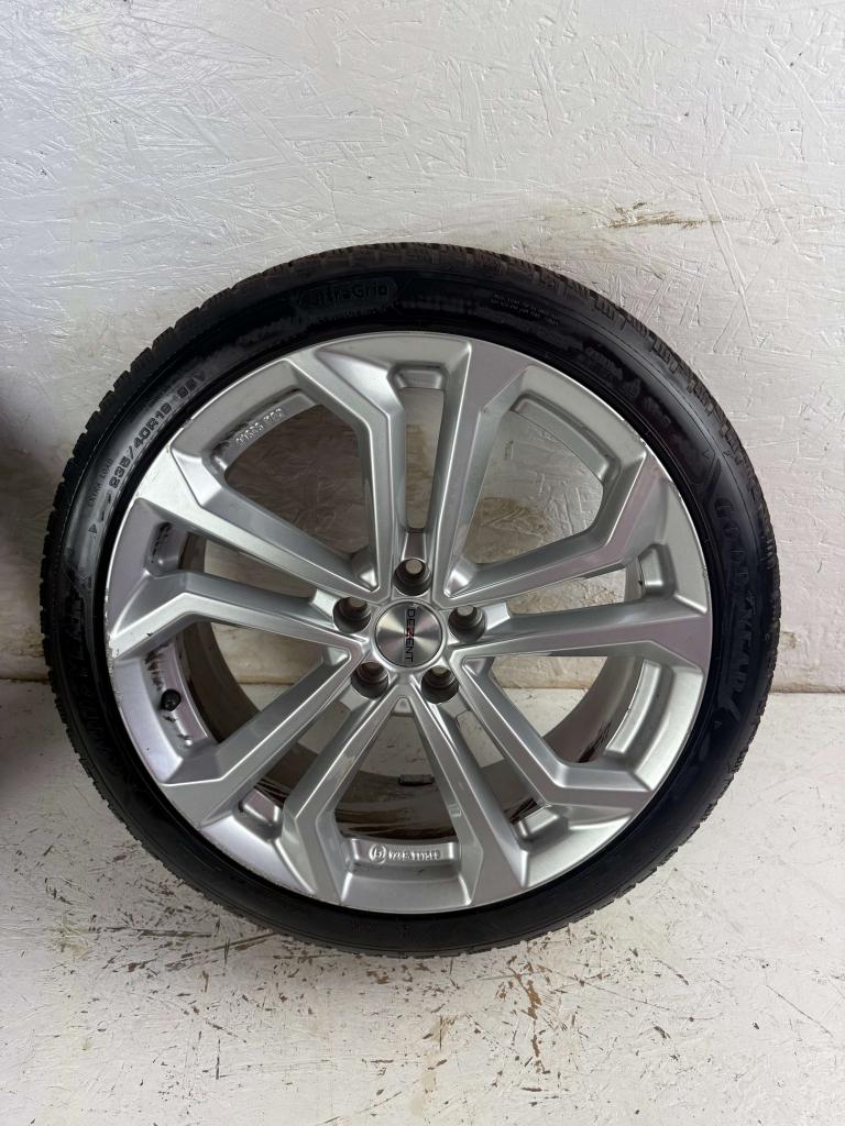 Volkswagen passat arteon Caddy velgen 19" 5x112 Reifnitz set, Auto-onderdelen, Gebruikt, Banden en Velgen, Niet ingevuld, 235 mm