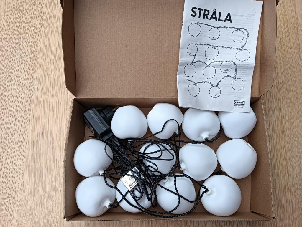 Nw IKEA STRÅLA LED Lichtslinger 6.75m, 12 lampen, Ophalen of Verzenden, Nieuw, Modern, Scandinavisch