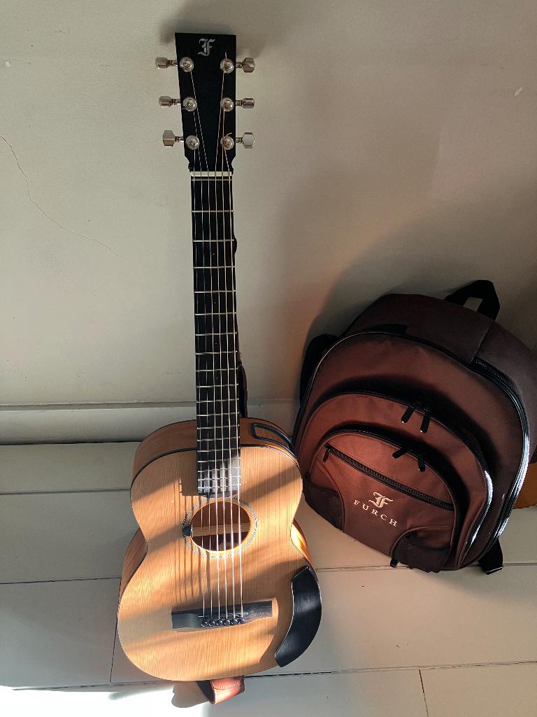 Furch Little Jane reisgitaar linkshandig, Muziek en Instrumenten, Snaarinstrumenten | Gitaren | Akoestisch, Zo goed als nieuw