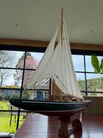 Model zeilboot Shamrock, Ophalen