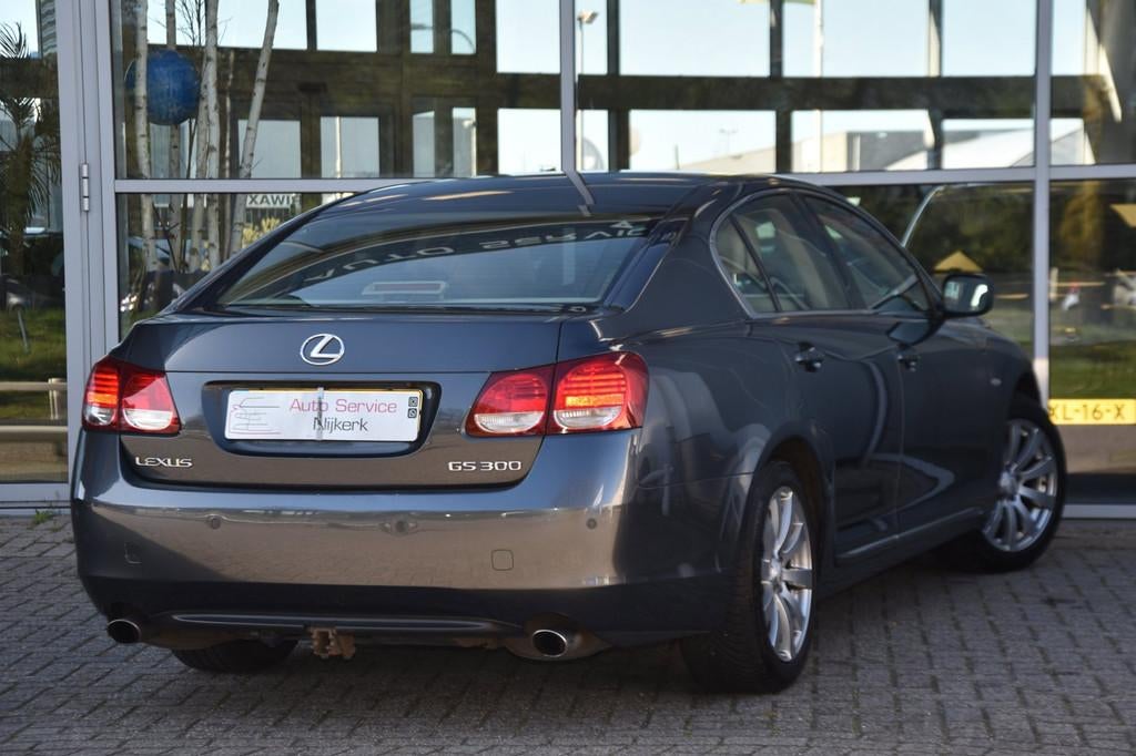 Lexus GS 300 Executive Aut. Airco Leder Camera Pdc Trekhaak, Auto's, Lexus, Automaat, Gebruikt, Beige, 2000 kg