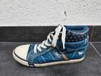 Mustang schoenen maat 37- valt als 36, Ophalen of Verzenden, Zo goed als nieuw, Zwart, Sneakers of Gympen