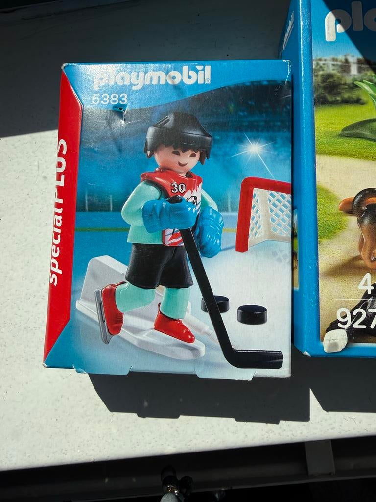 Playmobil Special Plus 5383 IJshockey Speler & City Life 927, Ophalen of Verzenden, Zo goed als nieuw, Complete set