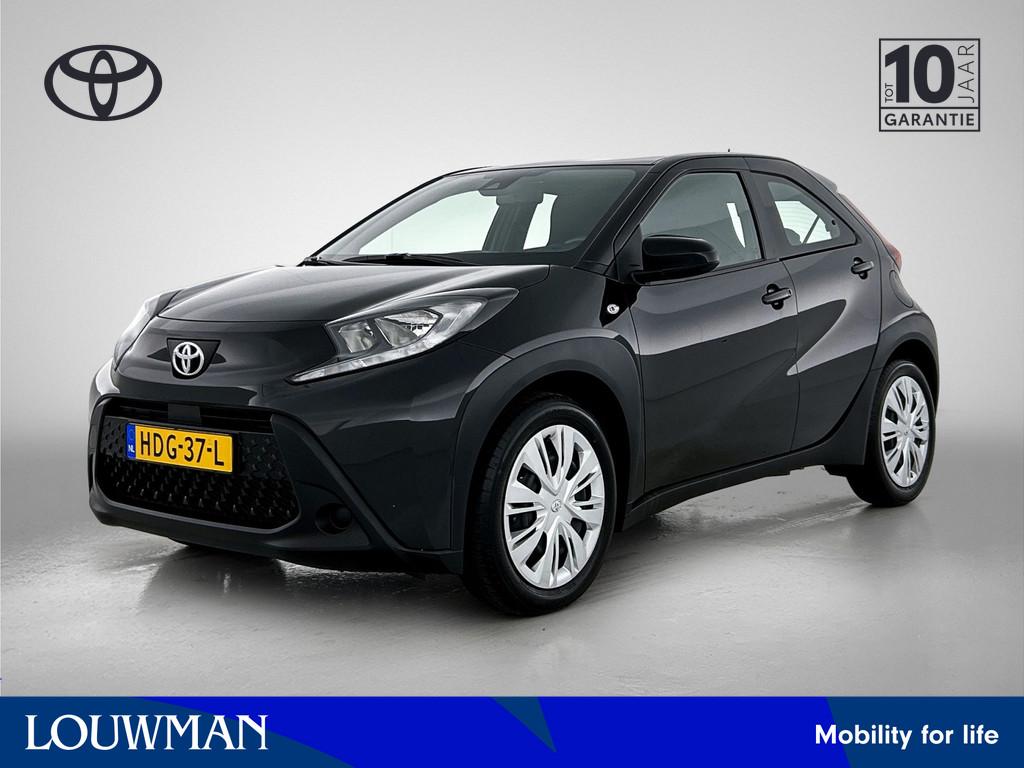 Toyota Aygo X 1.0 VVT-i MT Play | BTW Voertuig | Achteruitri, Auto's, Toyota, 12 maanden, Stof, Gebruikt, 920 kg