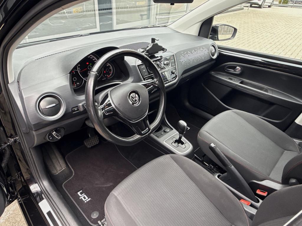 Volkswagen up! 1.0 5 DRS *!* HIGH UP *!* AUTOMAAT *!* PANORA, Stof, Gebruikt, 840 kg, 4 stoelen