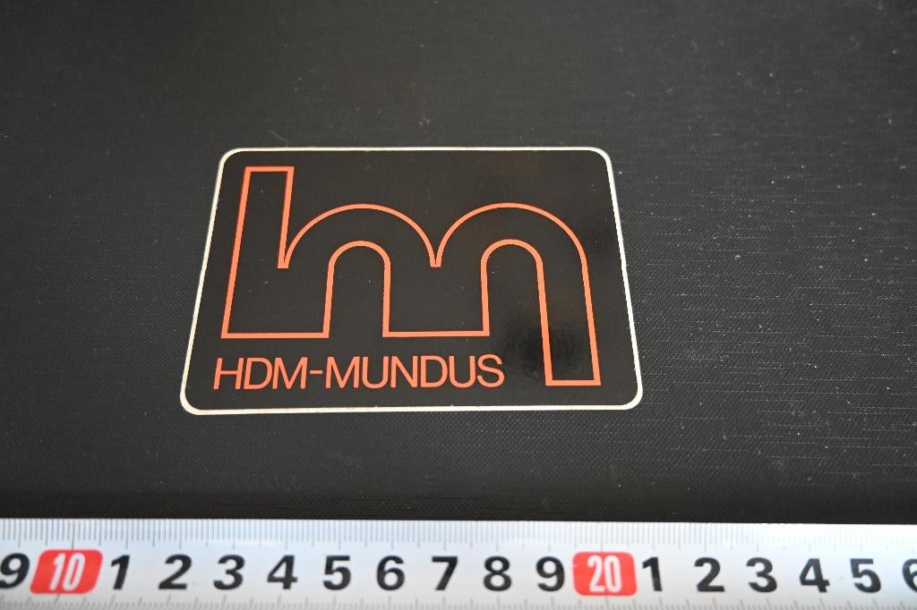 sticker HDM - MUNDUS  logo, Ophalen, Zo goed als nieuw