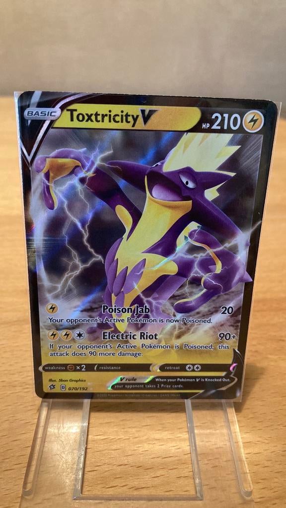 Pokemon Toxtricity V 70/192 Rebel Clash 3,00 euro, Ophalen of Verzenden, Zo goed als nieuw